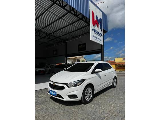 CHEVROLET ONIX 1.4 MPFI LT 8V FLEX 4P AUTOMÁTICO CHEVROLET ONIX 1.4 MPFI LT 8V FLEX 4P AUTOMÁTICO